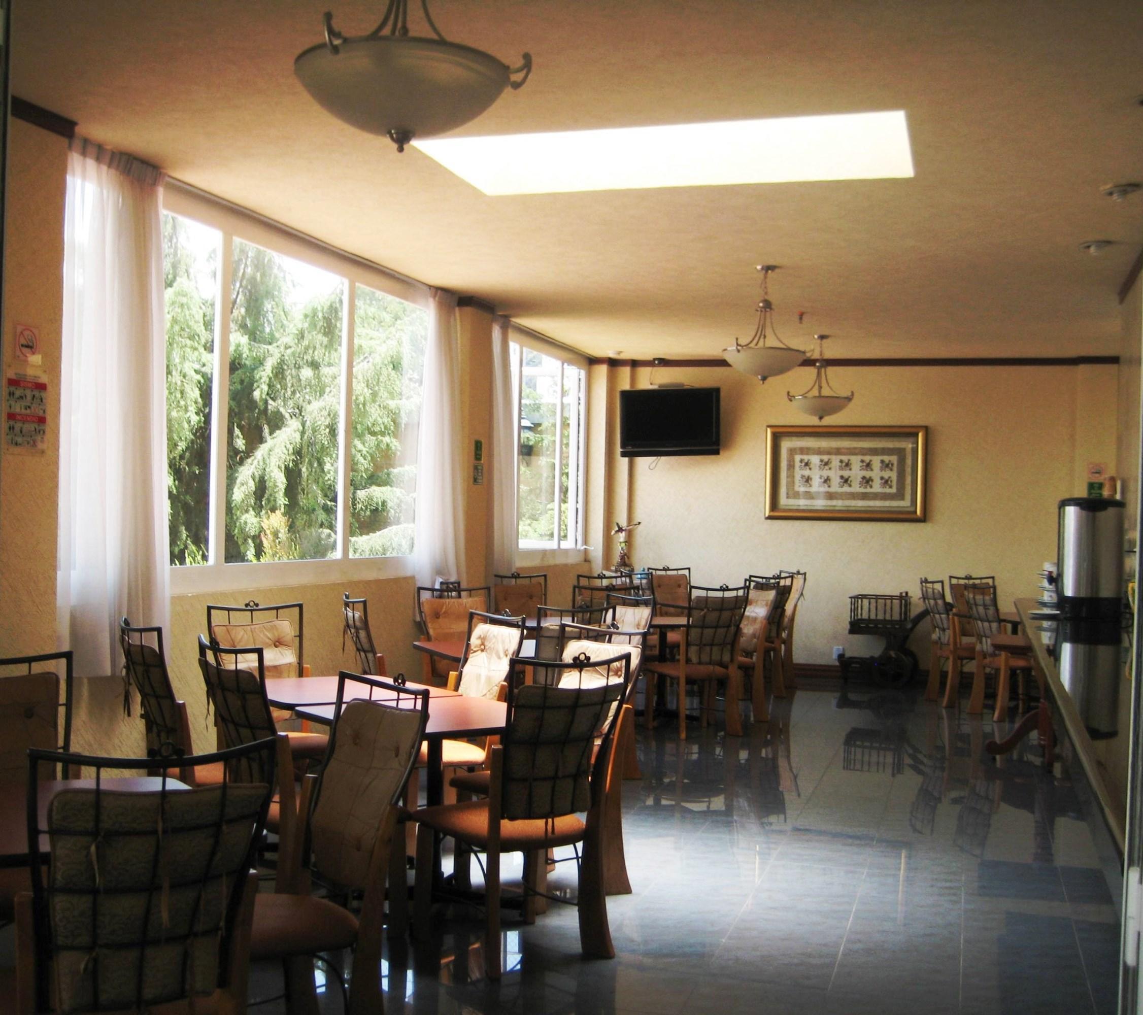 Howard Johnson By Wyndham Toluca Exterior photo