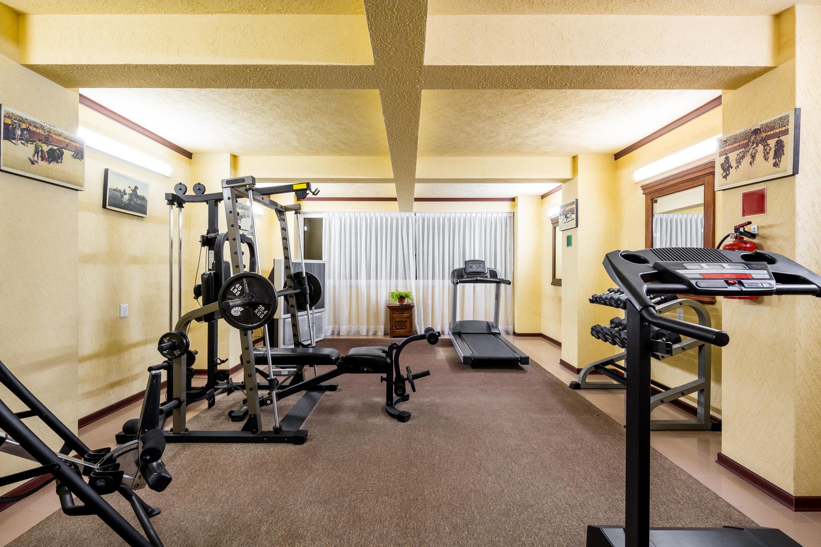 Howard Johnson By Wyndham Toluca Exterior photo